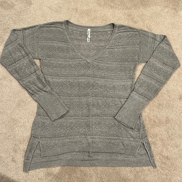 Aeropostale Knit Sweater - Picture 1 of 5